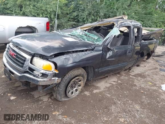 2005 GMC Sierra 1500 SLE with VIN 1GTEK19B55Z287719, listed as a IAAI auction lot 43031140 with 145,267 mi miles and . Bid and sale history available at DreamBid. Image 17.