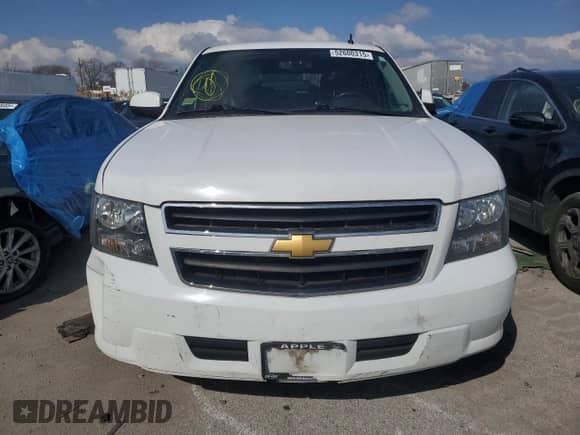 2013 Chevrolet Tahoe z VIN 1GNSKDEJ6DR131759, wystawiony jako Copart lot #52600315 z przebiegiem 246 515 mil mil oraz Czysty tytuł • Clean title. Historia ofert i sprzedaży dostępna na DreamBid. Obrazek 5.