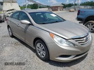 2011 Hyundai Sonata GLS z VIN 5NPEB4AC9BH234403, wystawiony jako IAAI lot #42451923 z przebiegiem 174 771 mil mil oraz . Historia ofert i sprzedaży dostępna na DreamBid. Obrazek 1.