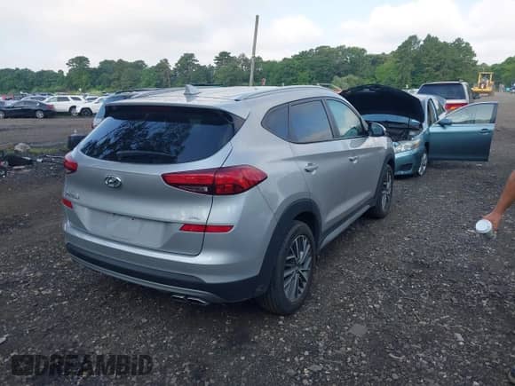 2021 Hyundai Tucson SEL with VIN KM8J3CAL0MU383373, listed as a IAAI auction lot 42731632 with 8,720 mi miles and . Bid and sale history available at DreamBid. Image 4.