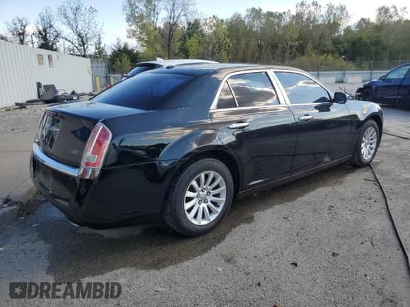 2014 Chrysler 300 с VIN 2C3CCAAG6EH127977, выставлен на аукционе Copart как лот 85892445 с пробегом 125 390 миль миль и Списание • Salvage title. История ставок и продаж доступна на DreamBid. Изображение 3.