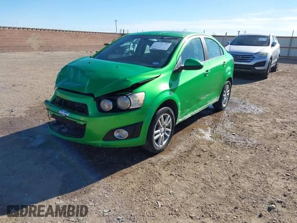 2014 Chevrolet Sonic LT с VIN 1G1JC5SH3E4219619, выставлен на аукционе IAAI как лот 41208791 с пробегом 122 161 миль миль и . История ставок и продаж доступна на DreamBid. Изображение 16.