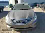 2013 Hyundai Sonata Limited с VIN 5NPEC4AC8DH609598, выставлен на аукционе Copart как лот 68702735 с пробегом 236 792 миль миль и Списание • Salvage title. История ставок и продаж доступна на DreamBid. Изображение 5.