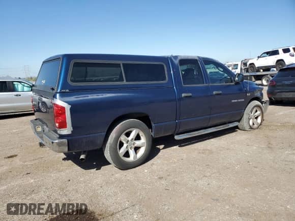 2007 Dodge 1500 SLT with VIN 1D7HA18297J588129, listed as a Copart auction lot 86981925 with 215,816 mi miles and Salvage title. Bid and sale history available at DreamBid. Image 3.