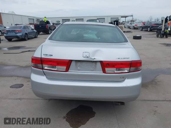 2004 Honda Accord LX с VIN 3HGCM56364G710281, выставлен на аукционе IAAI как лот 41361098 с пробегом 225 077 миль миль и . История ставок и продаж доступна на DreamBid. Изображение 17.