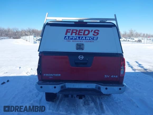 2018 Nissan Frontier SV z VIN 1N6AD0CW5JN701496, wystawiony jako IAAI lot #41518062 z przebiegiem 189 121 mil mil oraz . Historia ofert i sprzedaży dostępna na DreamBid. Obrazek 17.