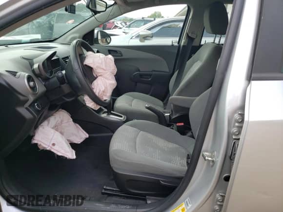 2015 Chevrolet Sonic LS с VIN 1G1JA5SH4F4139544, выставлен на аукционе Copart как лот 71814525 с пробегом 124 060 миль миль и Списание • Salvage title. История ставок и продаж доступна на DreamBid. Изображение 7.