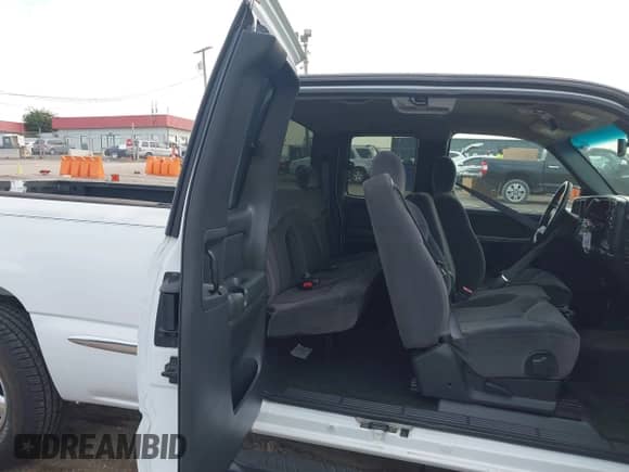 2002 GMC Sierra 1500 SLE с VIN 2GTEC19T421255726, выставлен на аукционе IAAI как лот 43039806 с пробегом 196 705 миль миль и . История ставок и продаж доступна на DreamBid. Изображение 8.