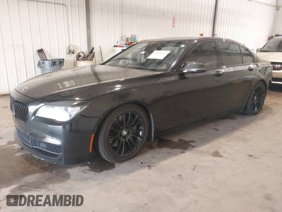 2013 BMW 7 Series 750i xDrive с VIN WBAYB6C5XDC998313, выставлен на аукционе IAAI как лот 42835766 с пробегом 151 062 миль миль и . История ставок и продаж доступна на DreamBid. Изображение 2.