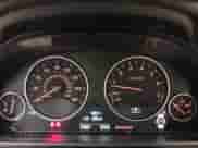 2015 BMW 4 Series 428i xDrive с VIN WBA3T1C52FP821020, выставлен на аукционе IAAI как лот 42004707 с пробегом 74 951 миль миль и . История ставок и продаж доступна на DreamBid. Изображение 7.