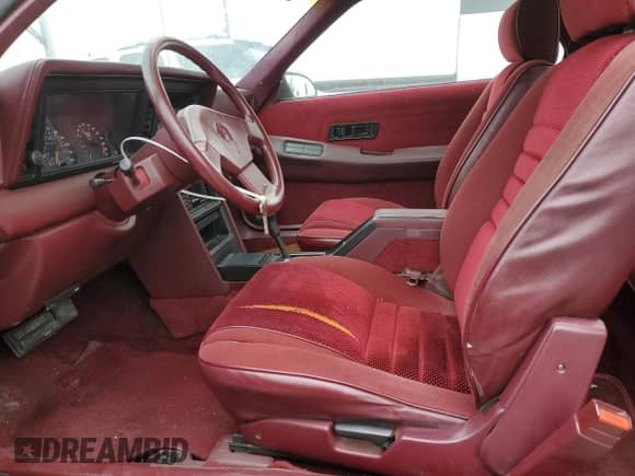 1988 Dodge Daytona with VIN 1B3CA44E6JG390863, listed as a Copart auction lot 48037395 with 88,214 mi miles and Clean title. Bid and sale history available at DreamBid. Image 7.