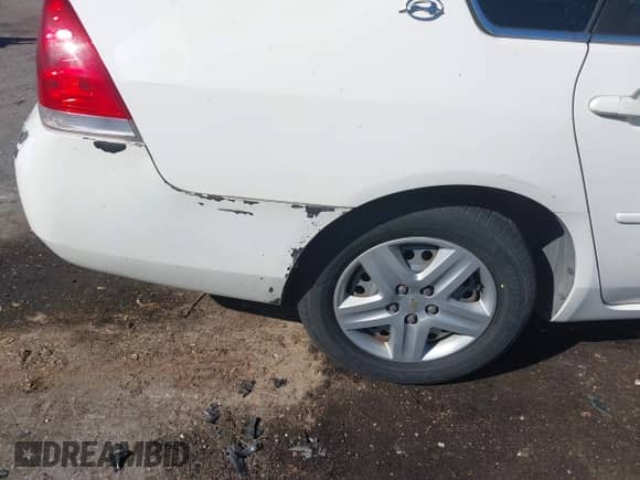 2006 Chevrolet Impala LS with VIN 2G1WB55K169114527, listed as a IAAI auction lot 43464826 with 224,427 mi miles and . Bid and sale history available at DreamBid. Image 6.