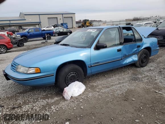 1993 Chevrolet Lumina с VIN 2G1WL54T6P9120977, выставлен на аукционе Copart как лот 84721664 с пробегом 120 041 миль миль и Списание • Salvage title. История ставок и продаж доступна на DreamBid. Изображение 1.