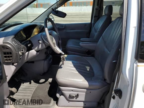 1996 Dodge Caravan with VIN 1B4GP55L6TB426324, listed as a Copart auction lot 69790355 with 111,887 mi miles and Salvage title. Bid and sale history available at DreamBid. Image 7.