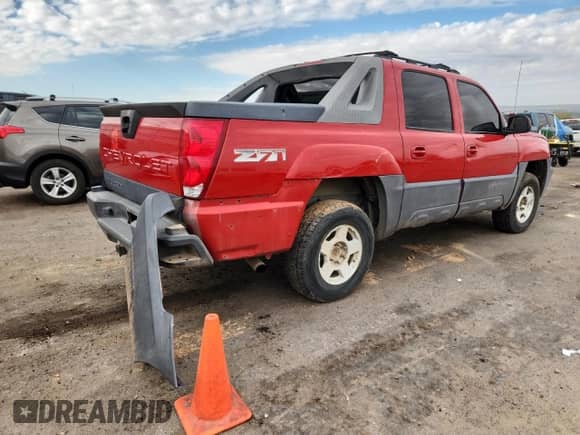 2003 Chevrolet Avalanche с VIN 3GNEK13T43G133024, выставлен на аукционе Copart как лот 82202345 с пробегом 263 193 миль миль и Списание • Salvage title. История ставок и продаж доступна на DreamBid. Изображение 3.