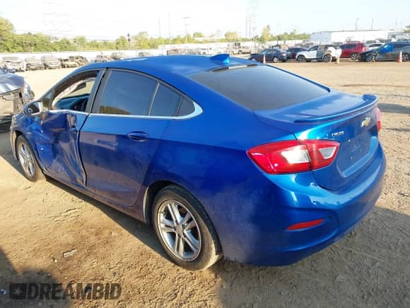 2018 Chevrolet Cruze LT с VIN 1G1BE5SM0J7116131, выставлен на аукционе IAAI как лот 43240438 с пробегом 68 044 миль миль и . История ставок и продаж доступна на DreamBid. Изображение 3.