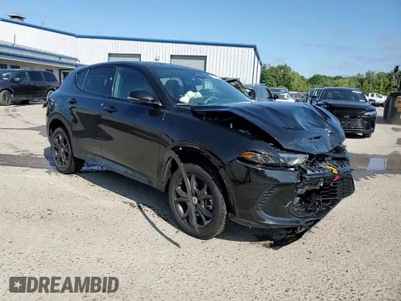 2024 Dodge Hornet GT with VIN ZACNDFAN8R3A35083, listed as a Copart auction lot 80086445 with 17,133 mi miles and Salvage title. Bid and sale history available at DreamBid. Image 14.