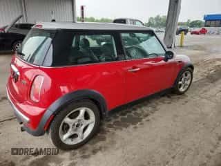 2004 MINI Hardtop with VIN WMWRC33474TJ59565, listed as a Copart auction lot 60507235 with 88,920 mi miles and Salvage title. Bid and sale history available at DreamBid. Image 3.
