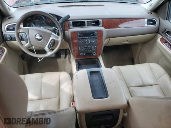 2009 Chevrolet Silverado 1500 LTZ z VIN 1GCEK39089Z199473, wystawiony jako Copart lot #65096805 z przebiegiem 265 225 mil mil oraz Szkoda całkowita • Salvage title. Historia ofert i sprzedaży dostępna na DreamBid. Obrazek 8.