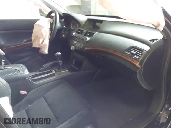 2012 Honda Accord EX z VIN 1HGCP2E79CA028079, wystawiony jako IAAI lot #43285796 z przebiegiem 264 414 mil mil oraz . Historia ofert i sprzedaży dostępna na DreamBid. Obrazek 5.