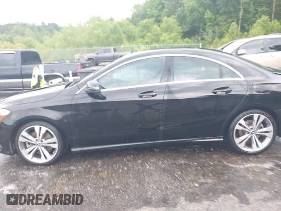 2019 Mercedes-Benz CLA 250 с VIN WDDSJ4EB7KN710306, выставлен на аукционе IAAI как лот 42183736 с пробегом 55 225 миль миль и . История ставок и продаж доступна на DreamBid. Изображение 14.