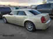 2010 Chrysler 300 C Hemi с VIN 2C3CA6CT8AH155478, выставлен на аукционе Copart как лот 48963275 с пробегом 102 006 миль миль и Списание • Salvage title. История ставок и продаж доступна на DreamBid. Изображение 2.