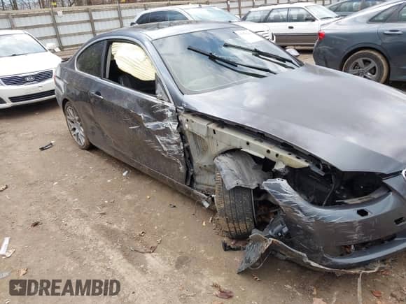 2007 BMW 3 Series 328i with VIN WBAWB33537PV72594, listed as a IAAI auction lot 41251123 with Not provided miles and . Bid and sale history available at DreamBid. Image 6.