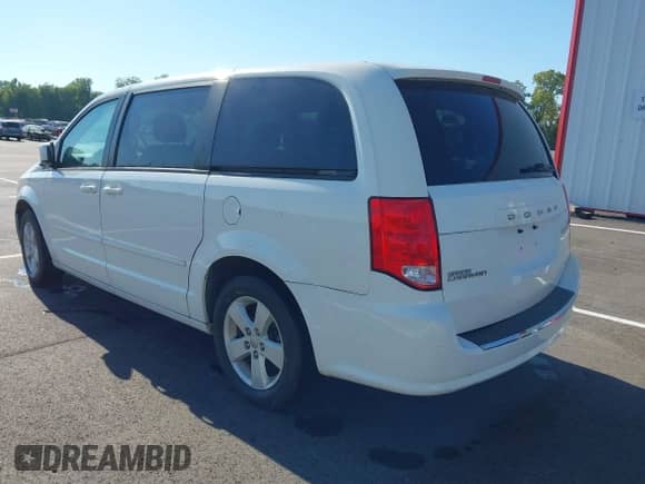 2013 Dodge Grand Caravan SE с VIN 2C4RDGBG2DR533235, выставлен на аукционе IAAI как лот 43328592 с пробегом 103 648 миль миль и . История ставок и продаж доступна на DreamBid. Изображение 3.