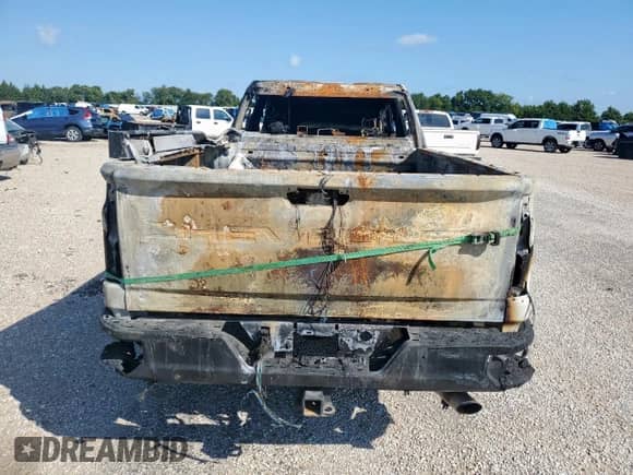 2021 Chevrolet Silverado 2500HD Work Truck z VIN 1GC1YLE70MF286066, wystawiony jako Copart lot #69060065 z przebiegiem Nie podano mil oraz Szkoda całkowita • Salvage title. Historia ofert i sprzedaży dostępna na DreamBid. Obrazek 6.