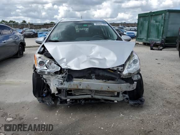 2014 Toyota Prius Two z VIN JTDKDTB3XE1569140, wystawiony jako Copart lot #85337755 z przebiegiem 129 826 mil mil oraz Szkoda całkowita • Salvage title. Historia ofert i sprzedaży dostępna na DreamBid. Obrazek 5.