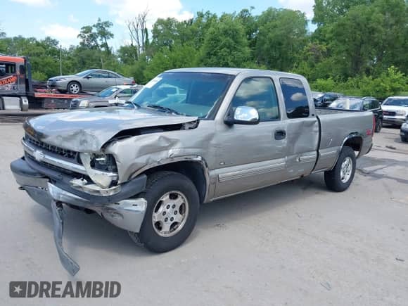 1999 Chevrolet Silverado 1500 LT1 с VIN 2GCEK19V5X1108309, выставлен на аукционе IAAI как лот 42246408 с пробегом 339 202 миль миль и . История ставок и продаж доступна на DreamBid. Изображение 20.