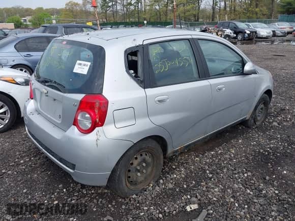 2009 Chevrolet Aveo 1LT с VIN KL1TD66E99B322197, выставлен на аукционе IAAI как лот 42185096 с пробегом Не указан миль и . История ставок и продаж доступна на DreamBid. Изображение 4.