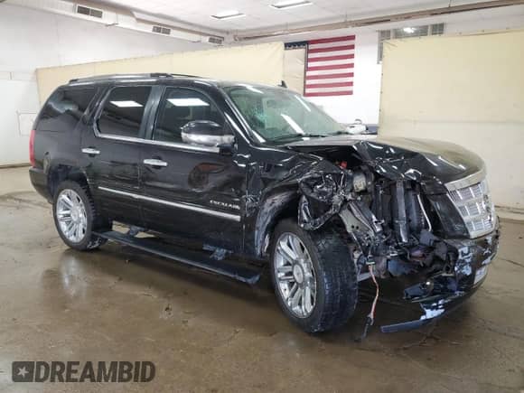 2010 Cadillac Escalade Platinum Edition with VIN 1GYUKDEF8AR264025, listed as a Copart auction lot 56307855 with 241,011 mi miles and Clean title. Bid and sale history available at DreamBid. Image 4.