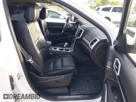 2018 Jeep Grand Cherokee Summit с VIN 1C4RJFJG0JC107732, выставлен на аукционе IAAI как лот 42328645 с пробегом 109 601 миль миль и . История ставок и продаж доступна на DreamBid. Изображение 5.