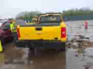 2013 Chevrolet Silverado 2500HD Work Truck z VIN 1GC1KVCGXDF197458, wystawiony jako IAAI lot #41100289 z przebiegiem 311 830 mil mil oraz . Historia ofert i sprzedaży dostępna na DreamBid. Obrazek 16.