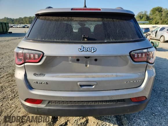 2017 Jeep Compass Sport with VIN 3C4NJDAB8HT656150, listed as a Copart auction lot 81692155 with 262,608 mi miles and Salvage title. Bid and sale history available at DreamBid. Image 6.