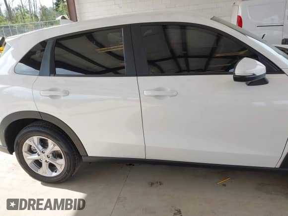 2024 Honda HR-V LX with VIN 3CZRZ2H39RM756065, listed as a IAAI auction lot 42588048 with 6,796 mi miles and . Bid and sale history available at DreamBid. Image 13.