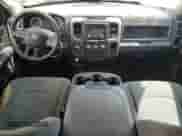 2017 Ram 1500 Express z VIN 1C6RR7FG1HS545495, wystawiony jako Copart lot #67600505 z przebiegiem 123 376 mil mil oraz Szkoda całkowita • Salvage title. Historia ofert i sprzedaży dostępna na DreamBid. Obrazek 8.