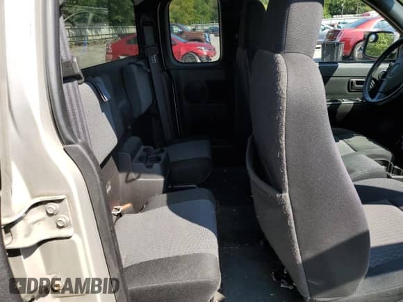 2007 Chevrolet Colorado 1LT z VIN 1GCCS199878224773, wystawiony jako Copart lot #80083975 z przebiegiem 119 070 mil mil oraz Czysty tytuł • Clean title. Historia ofert i sprzedaży dostępna na DreamBid. Obrazek 10.