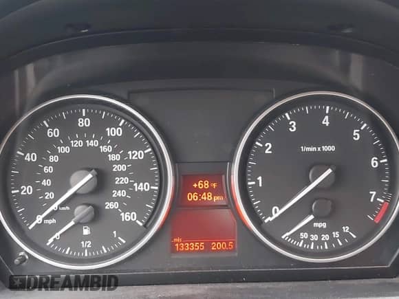 2010 BMW 3 Series 328i с VIN WBAPH5C52AA439463, выставлен на аукционе IAAI как лот 42887420 с пробегом 133 355 миль миль и . История ставок и продаж доступна на DreamBid. Изображение 7.