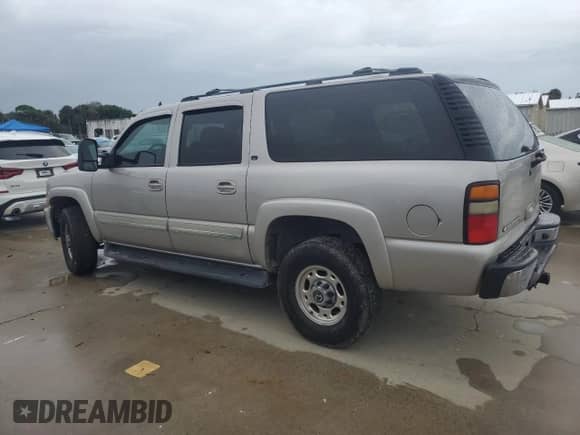 2006 Chevrolet Suburban LS с VIN 3GNGK26U56G133864, выставлен на аукционе Copart как лот 74660324 с пробегом 226 209 миль миль и На запчасти • Non repairable. История ставок и продаж доступна на DreamBid. Изображение 2.