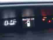 2015 Toyota Prius One z VIN JTDKDTB33F1103695, wystawiony jako IAAI lot #43043113 z przebiegiem 146 555 mil mil oraz . Historia ofert i sprzedaży dostępna na DreamBid. Obrazek 15.