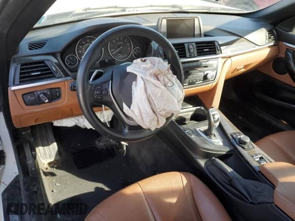 2014 BMW 4 Series 428i xDrive с VIN WBA3T1C54EPS98016, выставлен на аукционе Copart как лот 43812335 с пробегом 57 634 миль миль и Списание • Salvage title. История ставок и продаж доступна на DreamBid. Изображение 8.