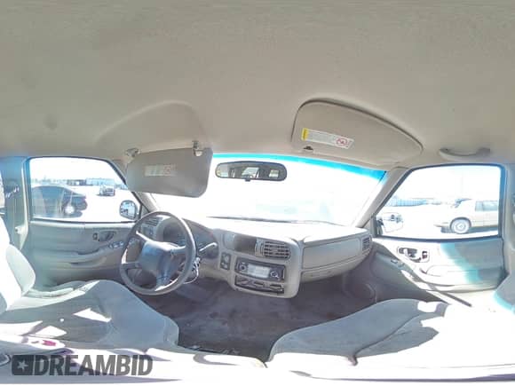 2000 Chevrolet Blazer LS z VIN 1GNCS13W3YK125255, wystawiony jako Copart lot #67570164 z przebiegiem 188 315 mil mil oraz Szkoda całkowita • Salvage title. Historia ofert i sprzedaży dostępna na DreamBid. Obrazek 13.