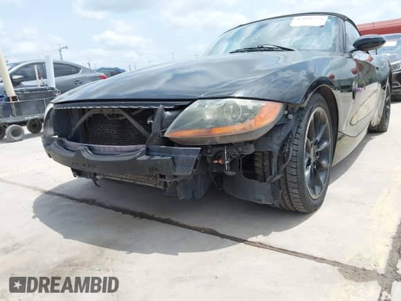 2003 BMW Z4 2.5i with VIN 4USBT33403LR65874, listed as a IAAI auction lot 42094724 with 183,744 mi miles and . Bid and sale history available at DreamBid. Image 6.