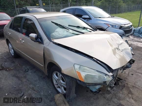 2004 Honda Accord LX с VIN 1HGCM56314A113991, выставлен на аукционе IAAI как лот 42683637 с пробегом 321 951 миль миль и . История ставок и продаж доступна на DreamBid. Изображение 1.