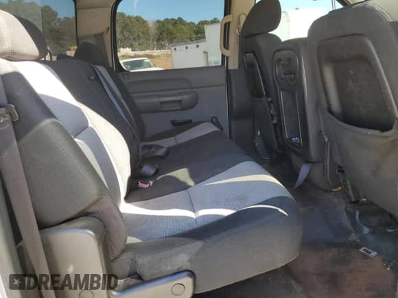 2007 Chevrolet Silverado 3500HD DRW Work Truck с VIN 1GCJC33K57F536458, выставлен на аукционе Copart как лот 46265465 с пробегом 211 752 миль миль и Списание • Salvage title. История ставок и продаж доступна на DreamBid. Изображение 10.