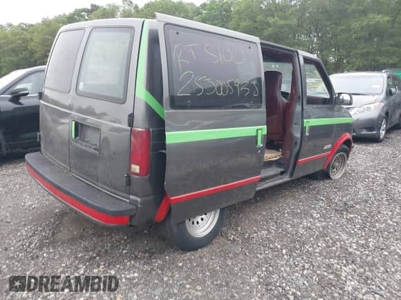 1986 Chevrolet Astro с VIN 1G8DM15Z8GB120348, выставлен на аукционе IAAI как лот 42466278 с пробегом Не указан миль и . История ставок и продаж доступна на DreamBid. Изображение 4.