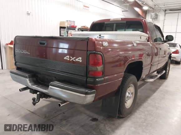 2000 Dodge 1500 with VIN 1B7HF13Z2YJ146486, listed as a IAAI auction lot 42654355 with 228,044 mi miles and . Bid and sale history available at DreamBid. Image 4.
