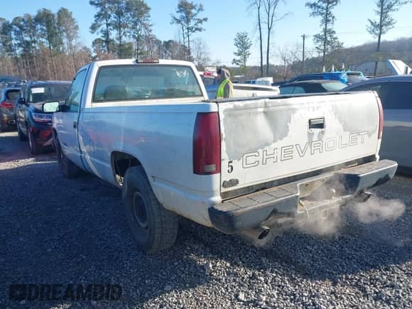 1995 Chevrolet Silverado 2500 с VIN 1GCFC24KXSZ235027, выставлен на аукционе IAAI как лот 41618945 с пробегом 263 798 миль миль и . История ставок и продаж доступна на DreamBid. Изображение 3.
